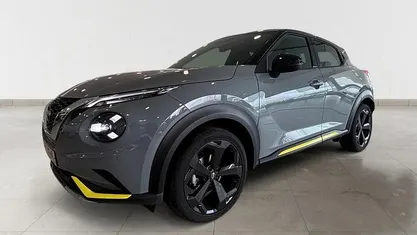 Usado Nissan Juke 114 HP (83 kW) 2022 Cinzento SUV