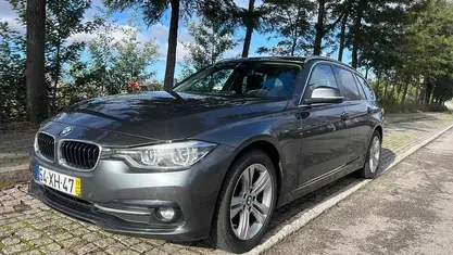 Cinzento Usado 2019 BMW 318 Carrinha | € 20.500 (Super Preço)