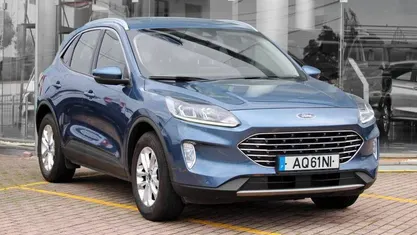 Usado Ford Kuga Titanium 120 HP (88 kW) 2022 SUV