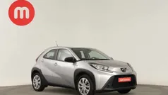 Cinzento Usado 2023 Toyota Aygo X-play Citadino | € 14.999 (Preço justo)