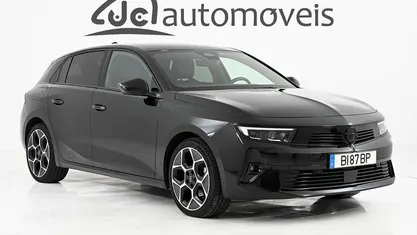 Preto Usado 2024 Opel Astra | € 25.400 (Preço justo)