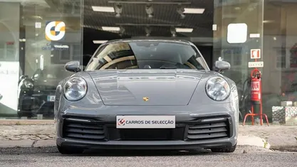 Cinzento Usado 2024 Porsche 992 | € 172.900 (Bom preço)
