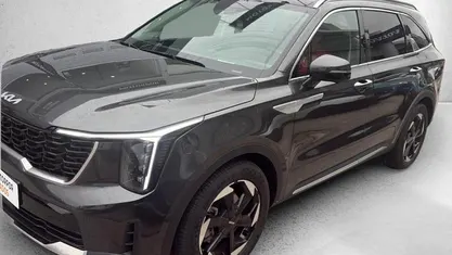 Usado Kia Sorento 230 HP (169 kW) 2025 SUV