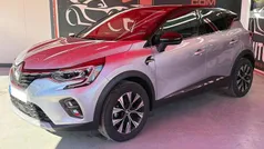 Cinzento Usado 2023 Renault Captur SUV | € 20.900 (Preço justo)