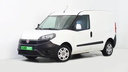 Usado 2020 Fiat Doblò Monovolume | € 11.900 (Preço justo)