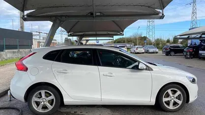 Usado 2016 Volvo V40 Citadino | € 12.000 (Super Preço)