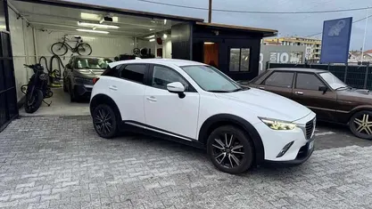 Branco Usado 2017 Mazda CX-3 SUV | € 13.250 (Bom preço)