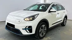 Branco Usado 2021 Kia e-Niro SUV | € 18.900 (Preço justo)