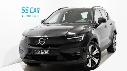 Usado Volvo XC40 Core 169 kW (231 HP) 2022 Preto SUV