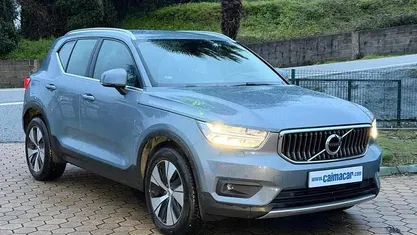Usado Volvo XC40 211 HP (155 kW) 2022 SUV