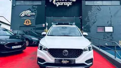 Branco Usado 2021 MG ZS Luxury Sedan | € 20.400 (Preço justo)