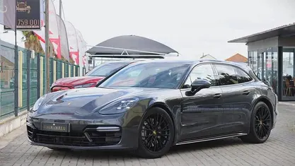 Cinzento Usado 2018 Porsche Panamera Sport Turismo | € 61.990 (Bom preço)