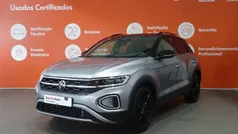 Cinzento médio metalizado Usado 2024 VW T-Roc Style SUV | € 31.990 (Preço justo)