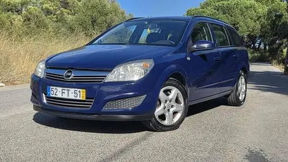 Usado Opel Astra 90 HP (66 kW) 2008