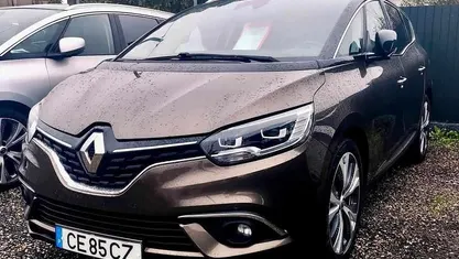 Usado Renault Grand Scénic IV 160 HP (117 kW) 2017 Outra Monovolume