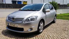 Cinzento Usado 2010 Toyota Auris | € 6.650 (Bom preço)