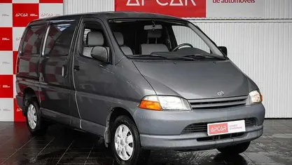 Usado Toyota HiAce 78 HP (57 kW) 2001 Monovolume