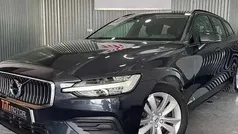 Cinzento Usado 2019 Volvo V60 Momentum Carrinha | € 21.950 (Bom preço)