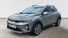 Usado 2025 Kia Stonic SUV | € 21.900 (Preço justo)
