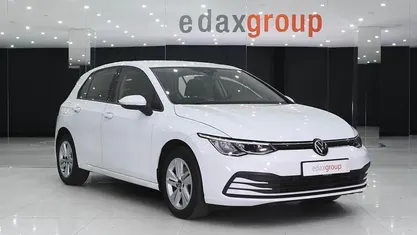 Branco Usado 2020 VW Golf VIII | € 17.290 (Bom preço)