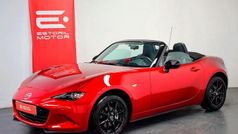 Vermelho Usado 2024 Mazda MX5 Prime-Line Cabrios | € 32.900 (Preço justo)