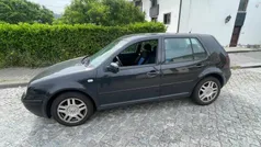 Preto Usado 2004 VW Golf IV Citadino | € 3.200 (Preço justo)