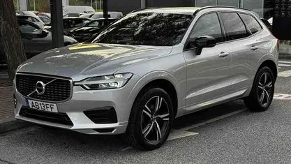 Usado Volvo XC60 R-Design 190 HP (139 kW) 2020 SUV