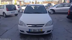 Branco Usado 2006 Opel Corsa Enjoy | € 3.850 (Preço justo)