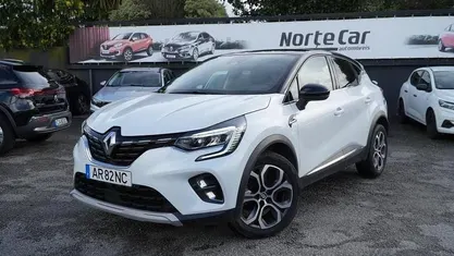 Branco Usado 2022 Renault Captur Intens SUV | € 15.250 (Bom preço)