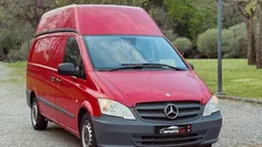 Vermelho Usado 2012 Mercedes Vito Monovolume | € 13.999