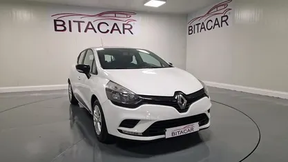 Usado 2017 Renault Clio IV Zen | € 13.950 (Preço justo)
