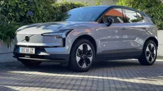 Cinza Usado 2024 Volvo EX30 Plus SUV | € 35.690 (Preço justo)