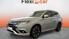 Cinza Usado 2018 Mitsubishi Outlander Intense SUV | € 19.480 (Preço justo)