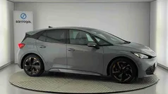 Cinzento Usado 2023 Cupra Born Citadino | € 28.990 (Preço justo)