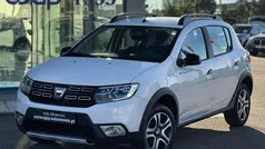 Branco Usado 2020 Dacia Sandero Prestige SUV | € 13.570 (Preço justo)