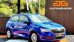 Azul Usado 2019 Skoda Fabia Active Citadino | € 11.690 (Preço justo)