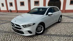 Branco Usado 2019 Mercedes A180 Style Citadino | € 24.900 (Preço justo)