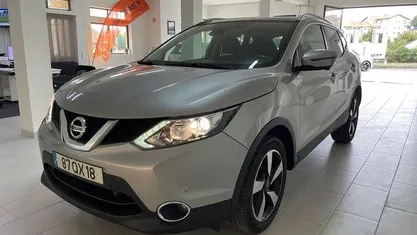 Cinzento Usado 2016 Nissan Qashqai SUV | € 16.300 (Preço justo)