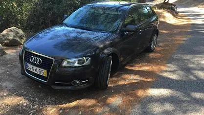 Usado Audi A3 105 HP (77 kW) 2012 Cinzento Citadino