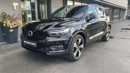 Preto Usado 2021 Volvo XC40 SUV | € 24.990 (Preço justo)
