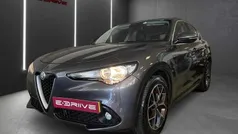 Cinza Usado 2018 Alfa Romeo Stelvio Super SUV | € 29.980 (Preço justo)