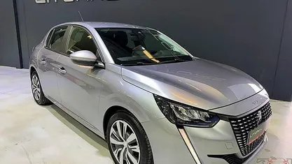 Usado Peugeot 208 75 HP (55 kW) 2020 Cinzento Citadino