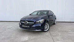 Azul Usado 2018 Mercedes CLA180 Urban Sedan | € 21.980 (Preço justo)