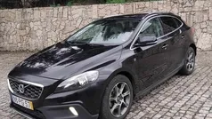 Preto Usado 2014 Volvo V40 CC Carrinha | € 12.950 (Preço justo)