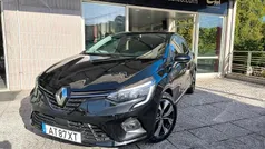 Usado 2022 Renault Clio V LIMITED Citadino | € 15.950 (Preço justo)
