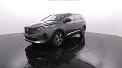 Cinzento Usado 2023 Peugeot 5008 Monovolume | € 33.900 (Preço justo)