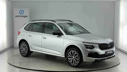 Cinzento Usado 2025 Skoda Kamiq SUV | € 23.490 (Preço justo)