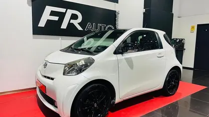 Branco Usado 2009 Toyota iQ Citadino | € 6.999 (Preço justo)