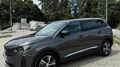 Usado Peugeot 5008 131 HP (96 kW) 2022 Monovolume