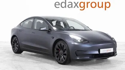 Usado 2022 Tesla Model 3 Performance Sedan | € 32.390 (Preço justo)